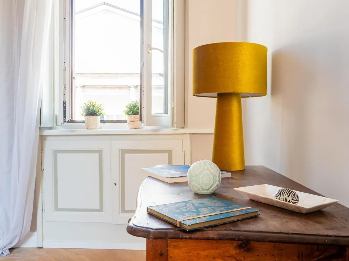 The Best Rent - Lovely One Bedroom Apartment Close To San Babila Milan